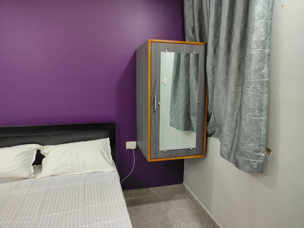 Double Room with Balcony room - Image 3