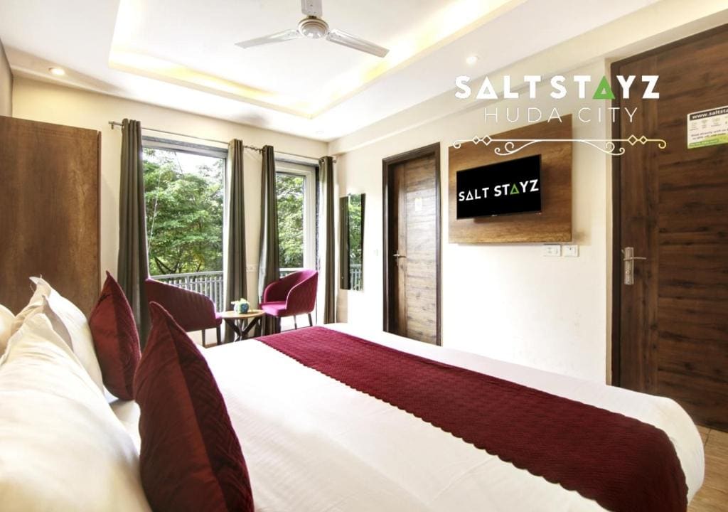Superior Room With Balcony room - Image 2