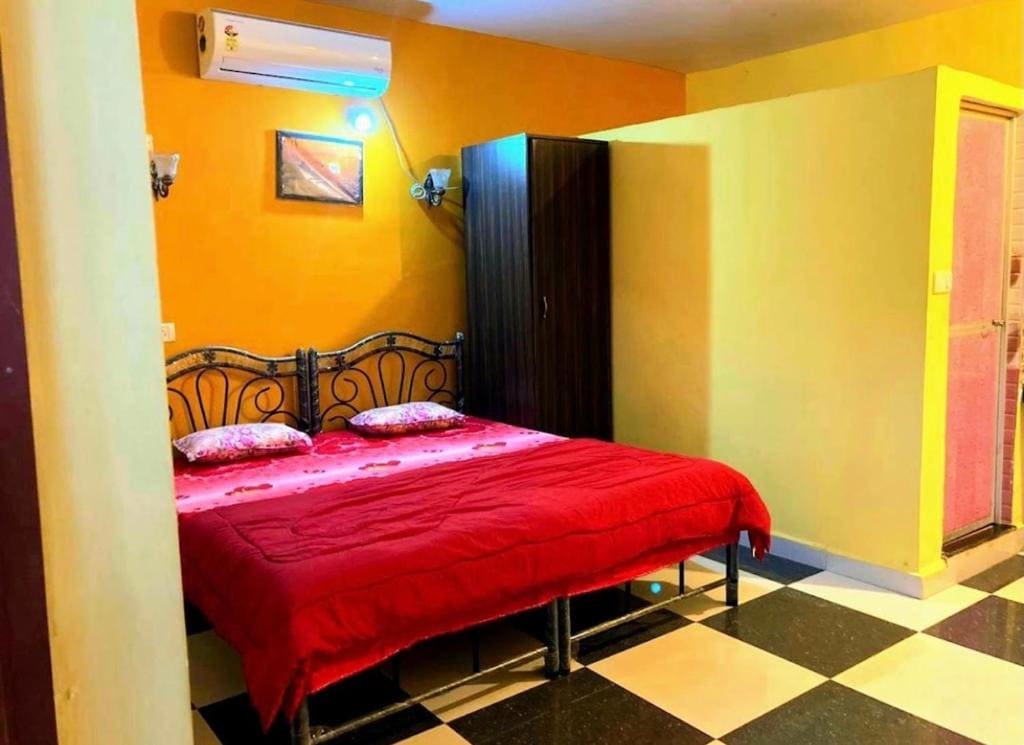 Deluxe King Room room - Image 2