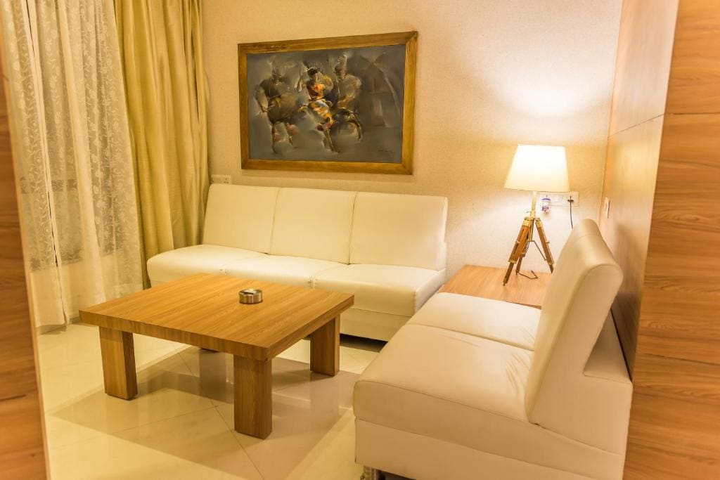 Junior Suite AC Room with Balcony room - Image 2