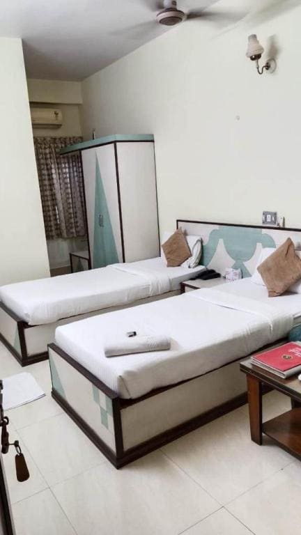 Budget Twin Room room - Image 1