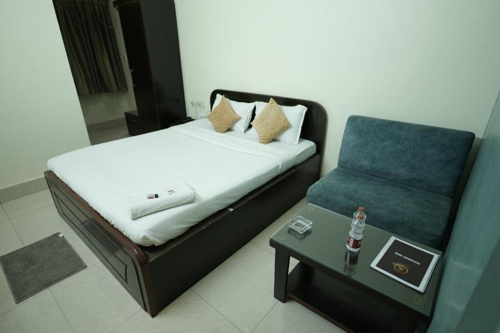 Economy Double Room room - Image 3