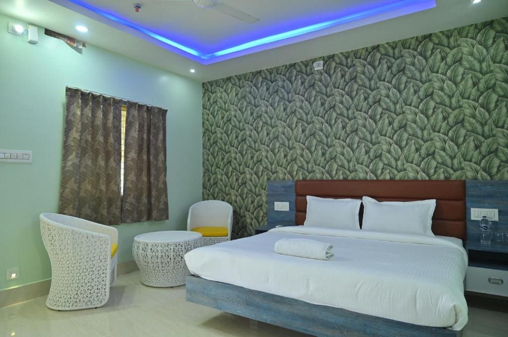 Deluxe Room room - Image 2