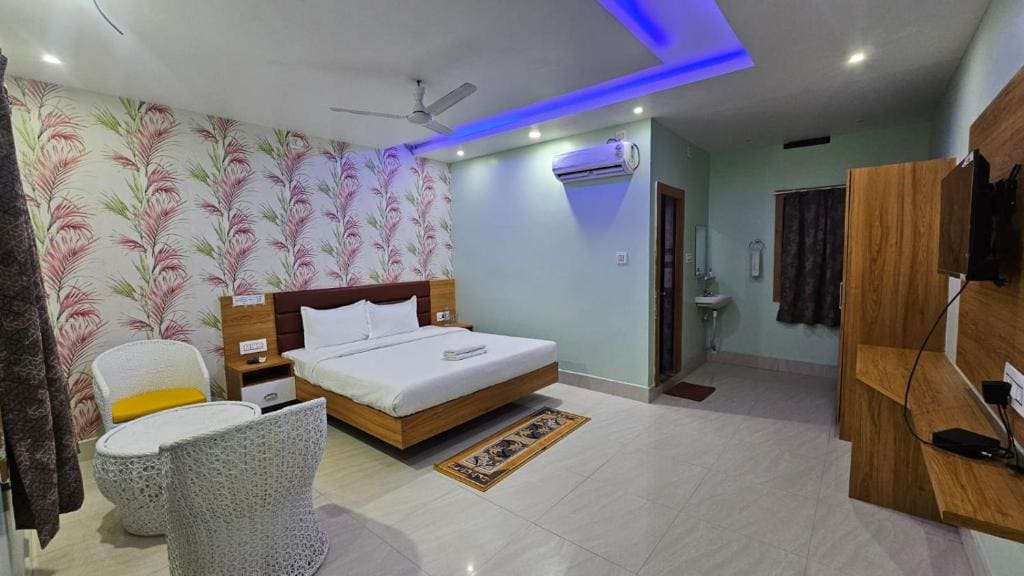 Deluxe Room room - Image 3