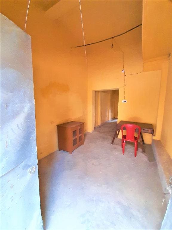 Room room - Image 3