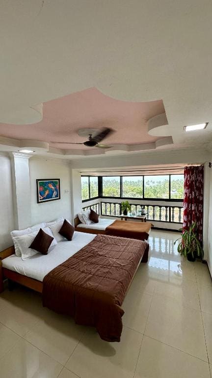 Double Room with Balcony room - Image 1