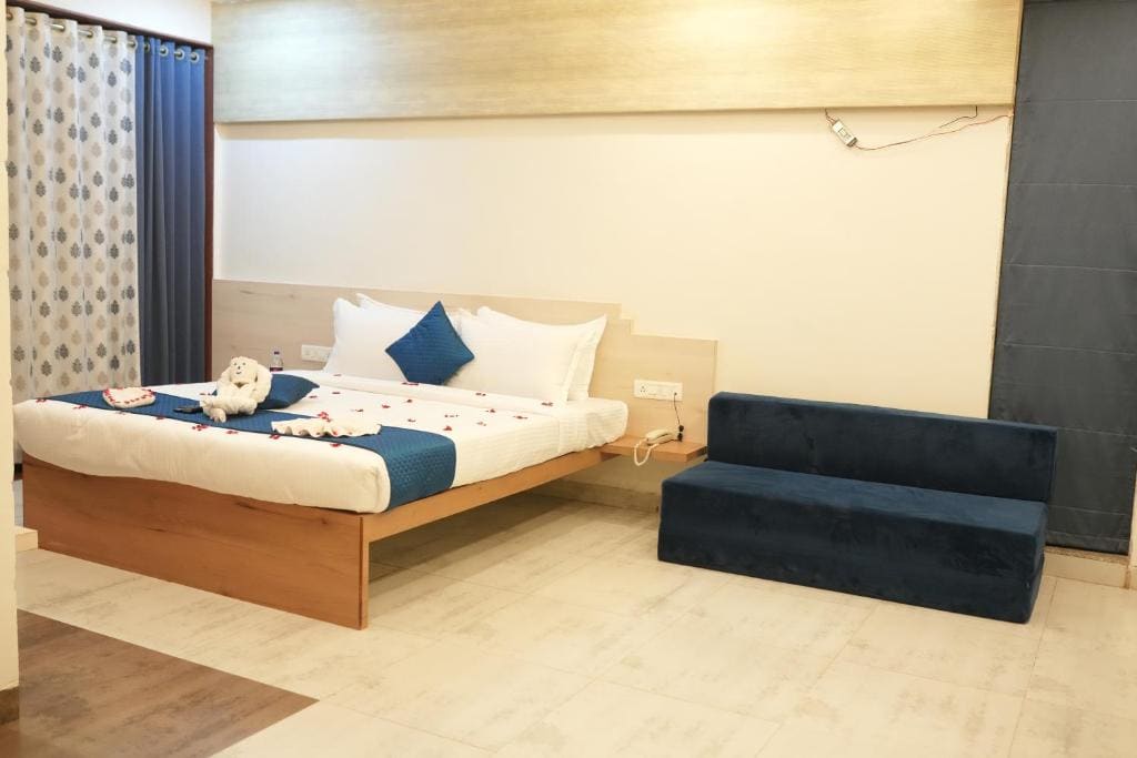 Deluxe Room room - Image 1