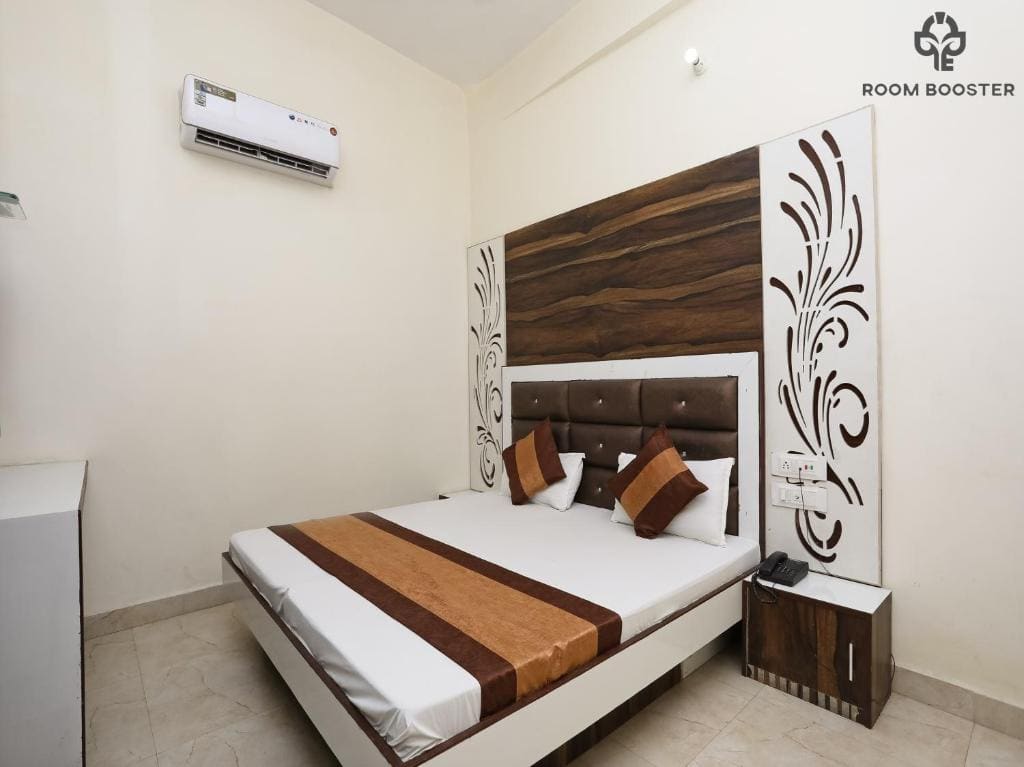 Deluxe Room room - Image 3