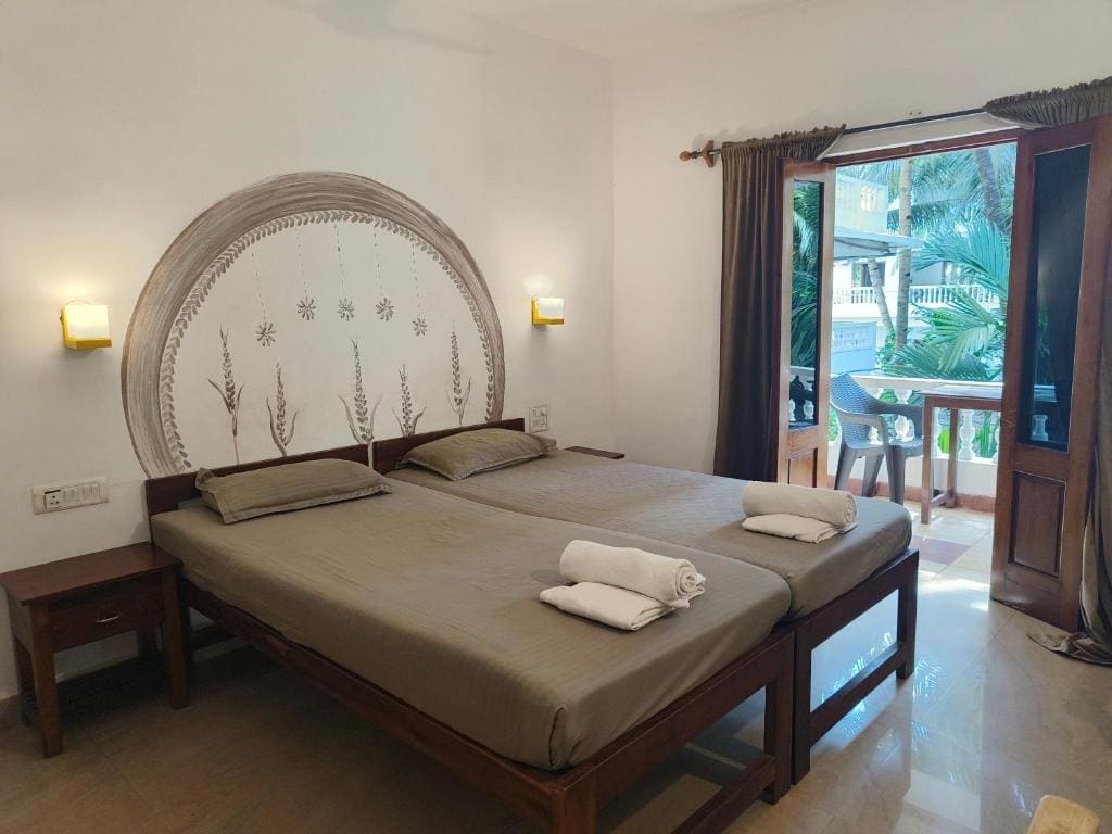 Comfort Triple Room room - Image 2