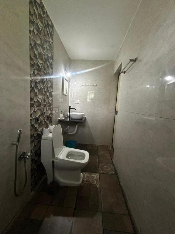 One-Bedroom Apartment with Garden View room - Image 3