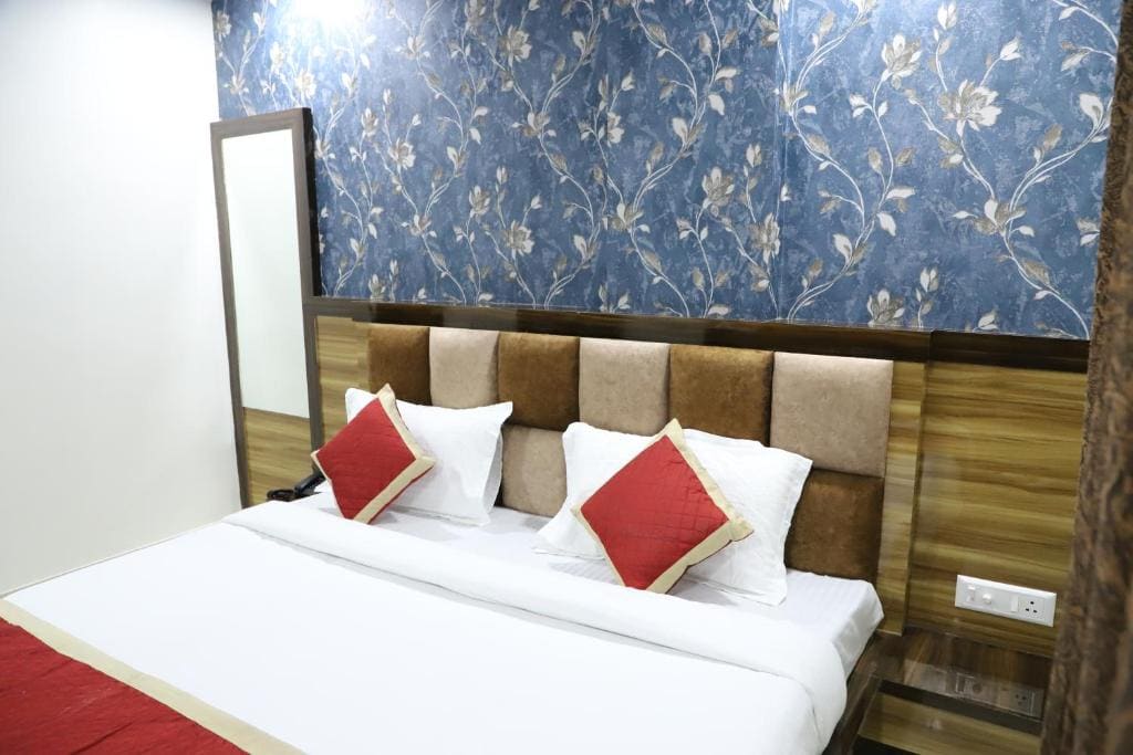 Superior Double Room room - Image 3