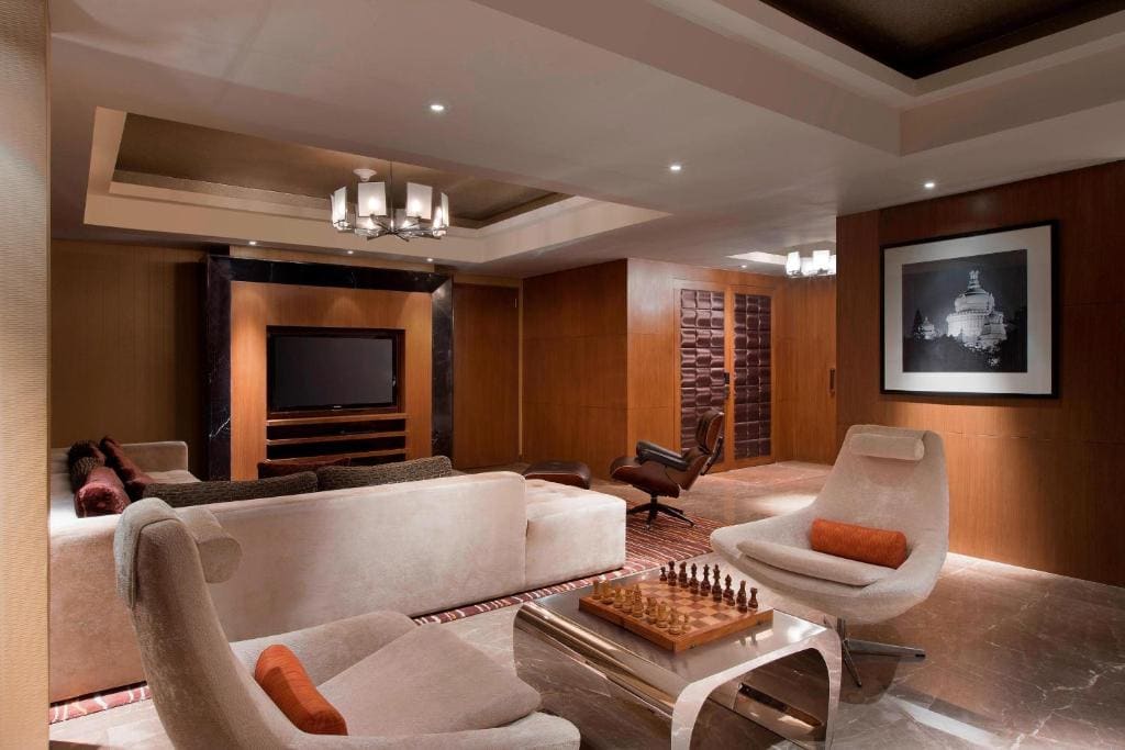 Premier Suite, Club lounge access, 1 Bedroom Suite, 1 King room - Image 3