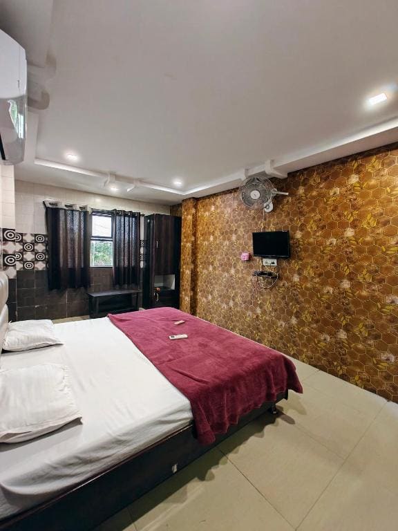 Deluxe Triple Room room - Image 1