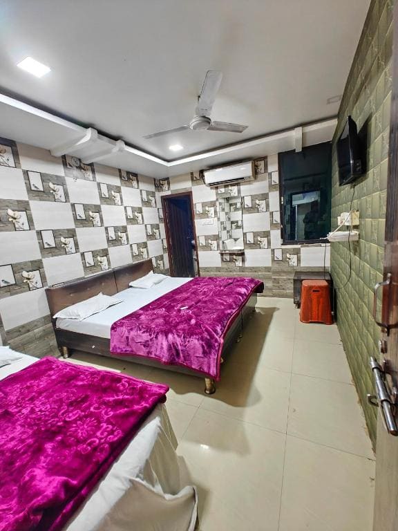 Deluxe Triple Room room - Image 2