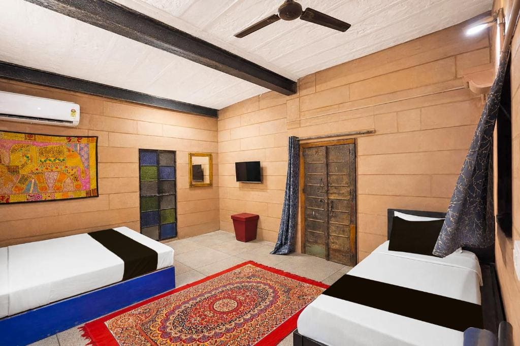 Classic Triple Room room - Image 2