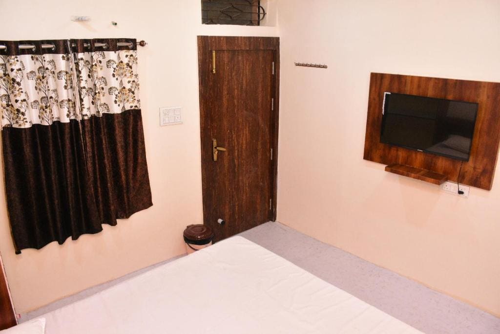 Deluxe Triple Room room - Image 1