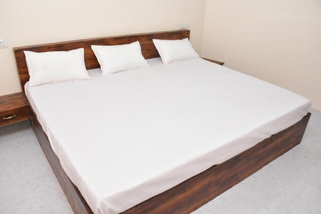 Deluxe Triple Room room - Image 3