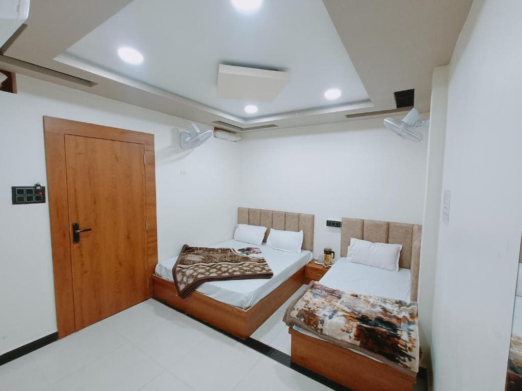 Budget Double Room room - Image 3