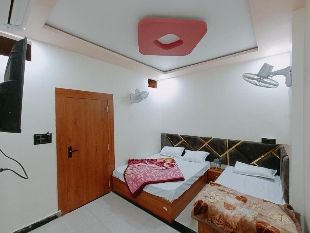 Deluxe Triple Room room - Image 3