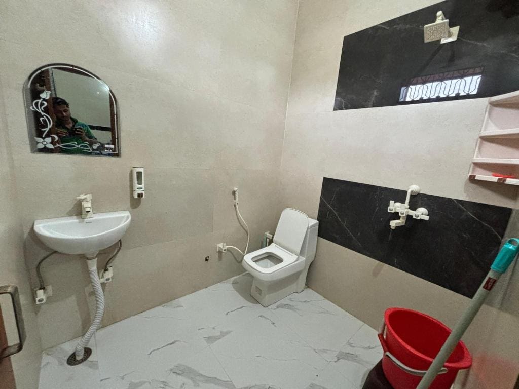 Budget Double Room room - Image 2