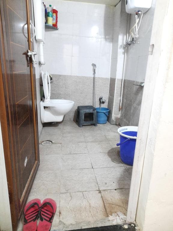 Double Room with Private Bathroom room - Image 2