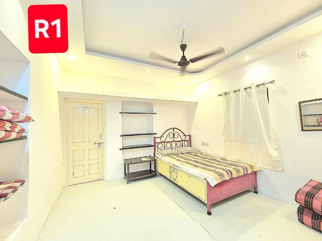 Standard King Room room - Image 3