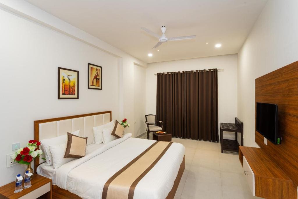 Deluxe Double Room room - Image 3