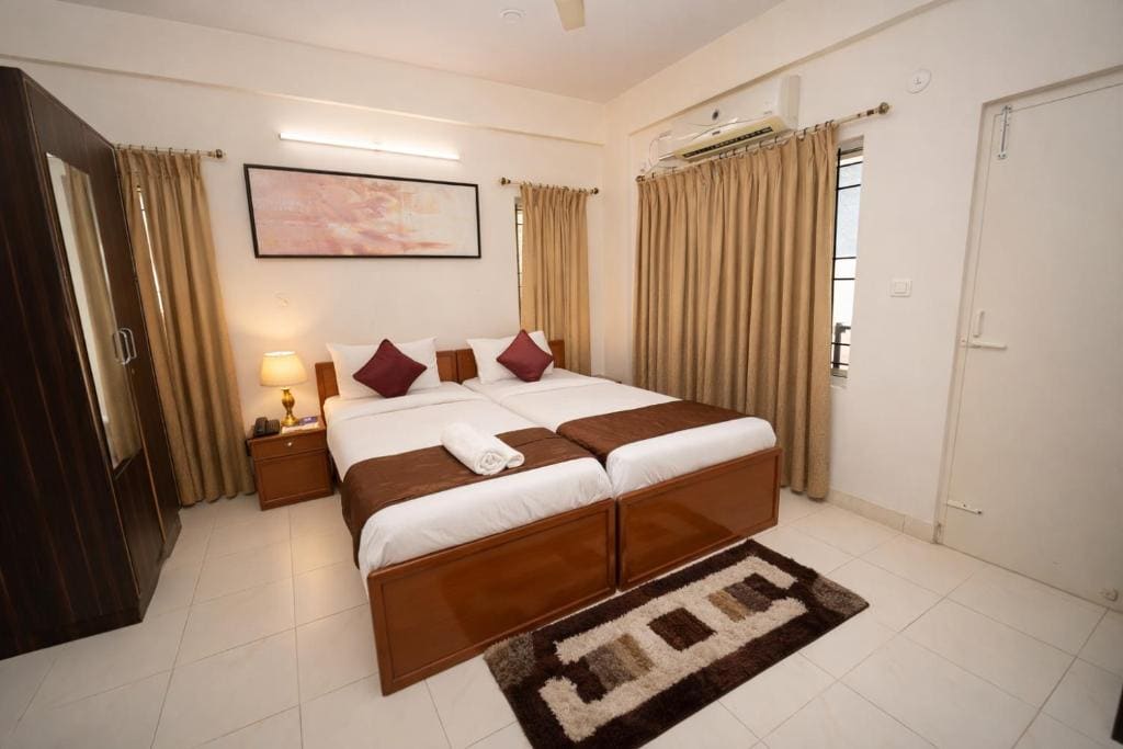 Deluxe Twin Room room - Image 2