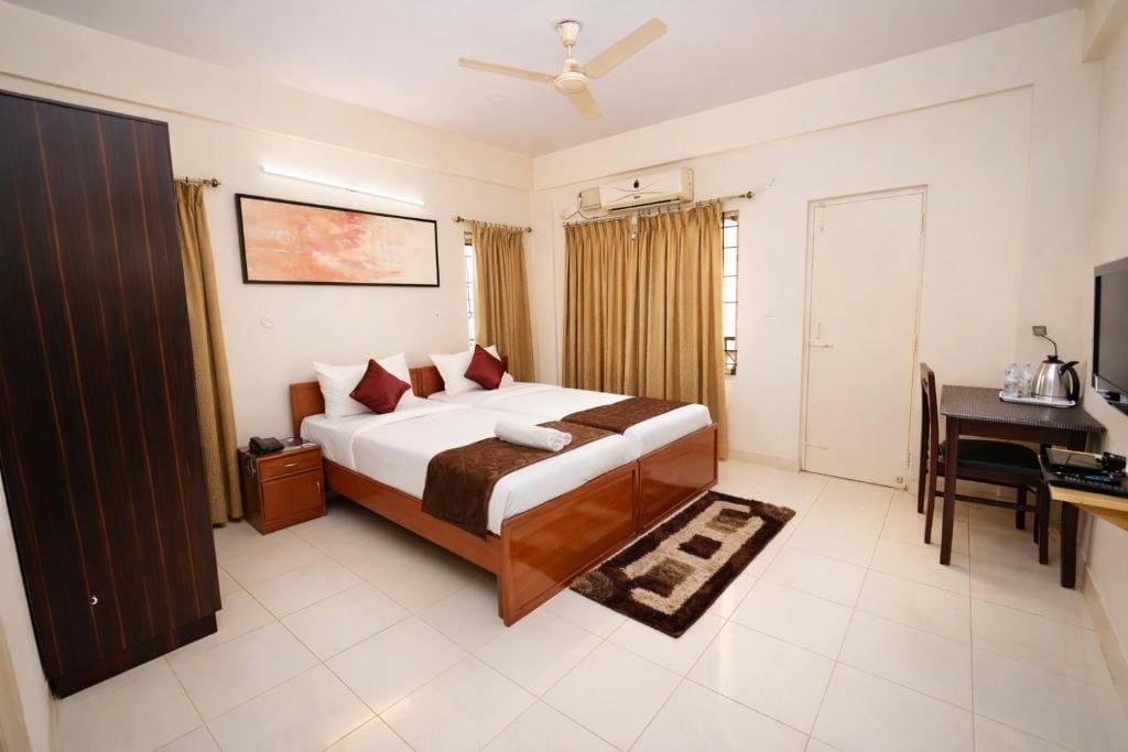 Deluxe Twin Room room - Image 1