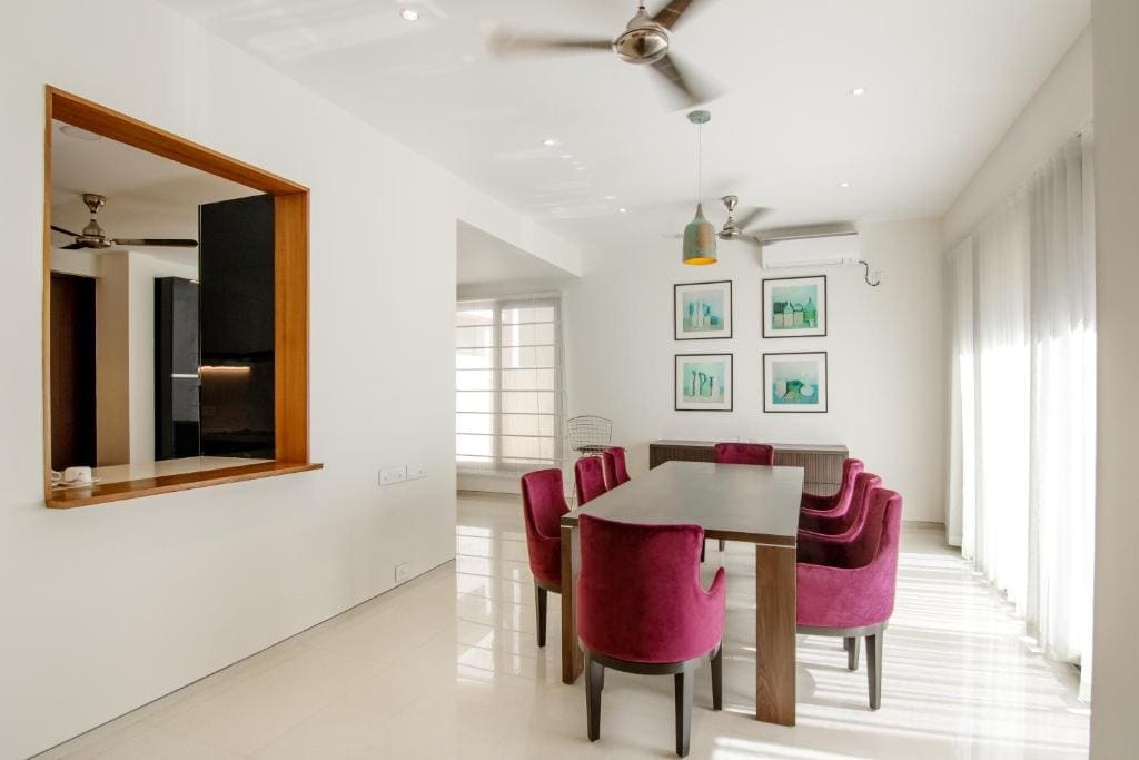 Signature Villa (4BHK) with 1 Way Airport Transfer,Happy Hours(2+1 on IMFL) and Complimentary Fruit Basket and 10% off on F&B room - Image 3