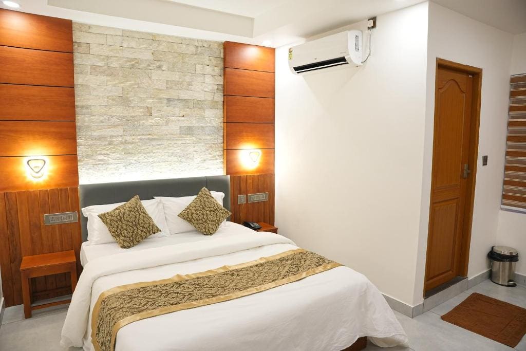 Deluxe Double Room room - Image 3