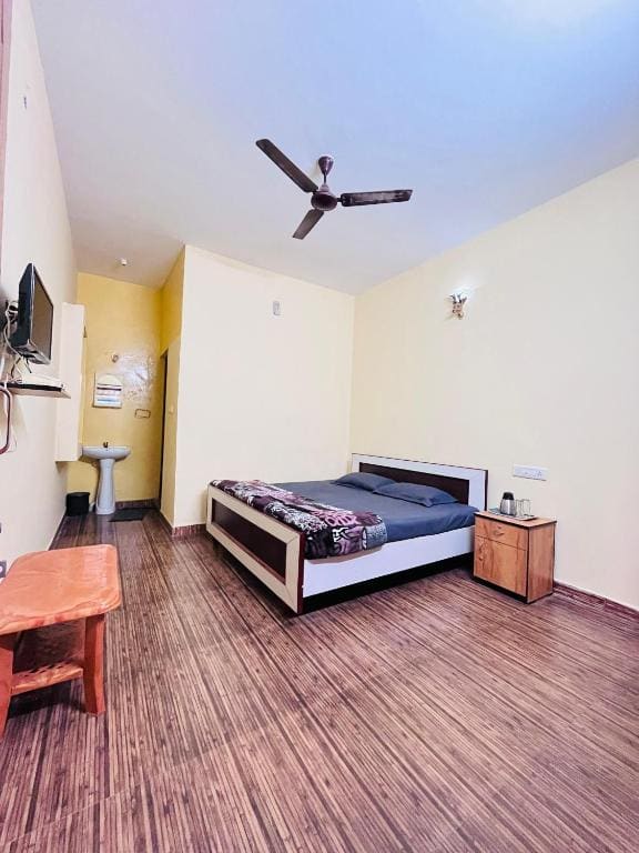 Family Room with Garden View room - Image 2