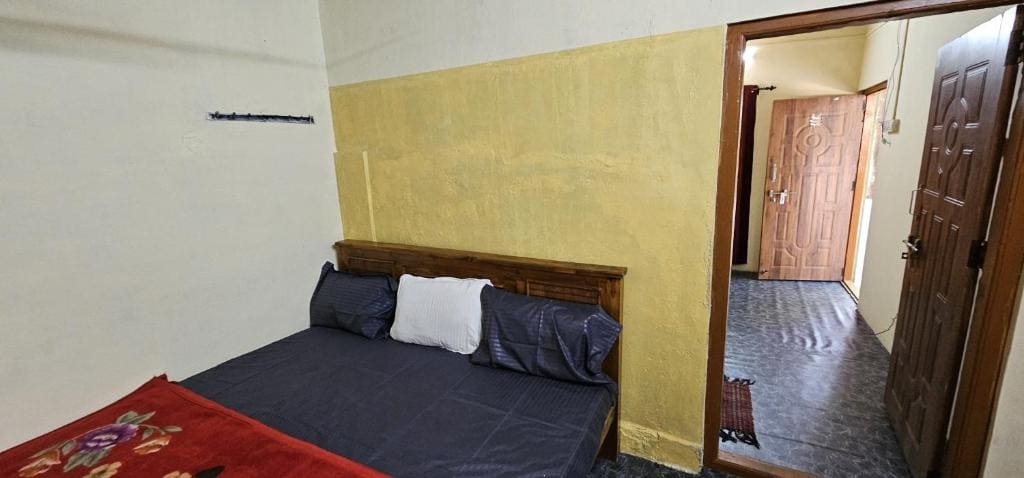 Mixed Dormitory Room room - Image 1