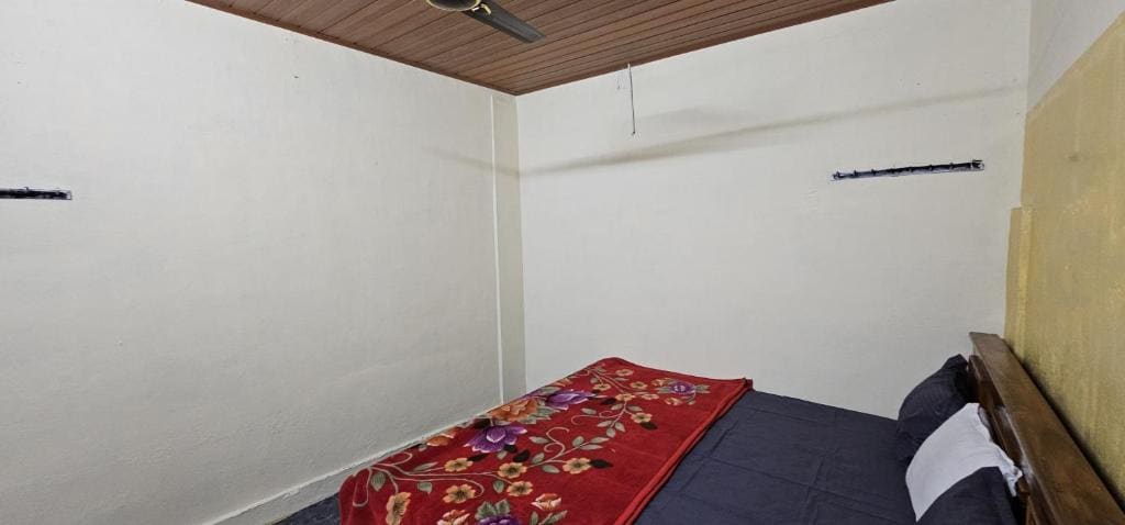 Mixed Dormitory Room room - Image 2