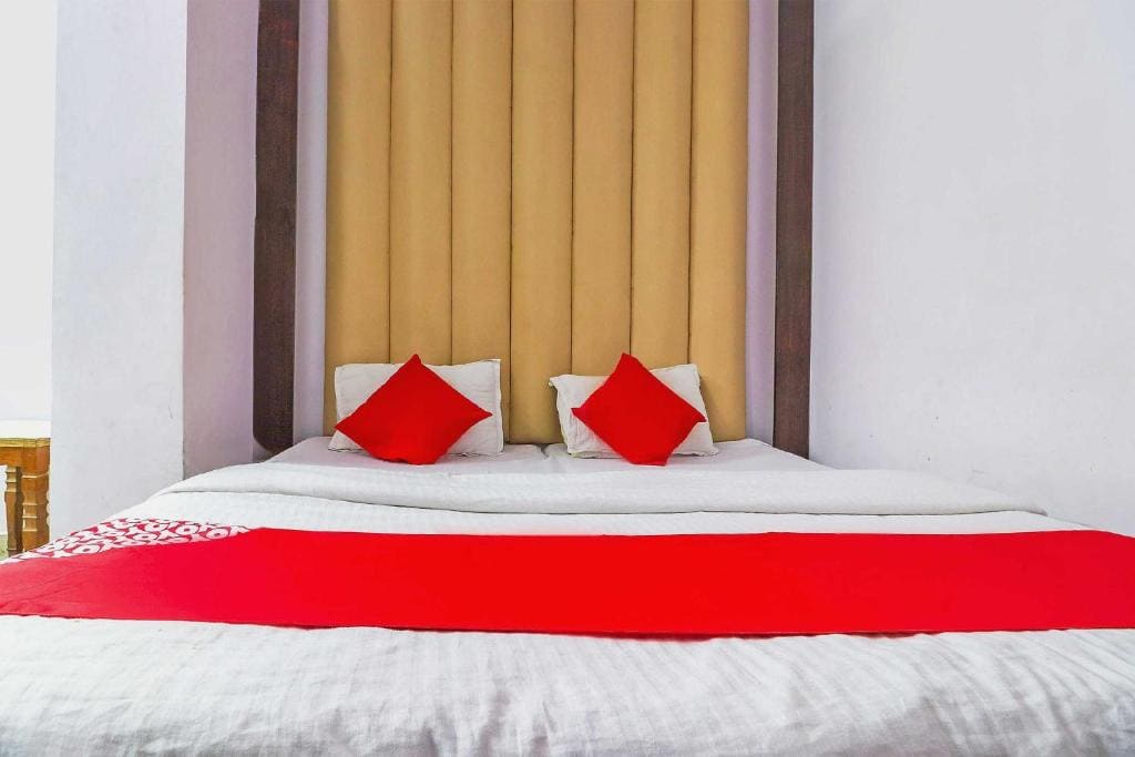 Classic Triple Room room - Image 2