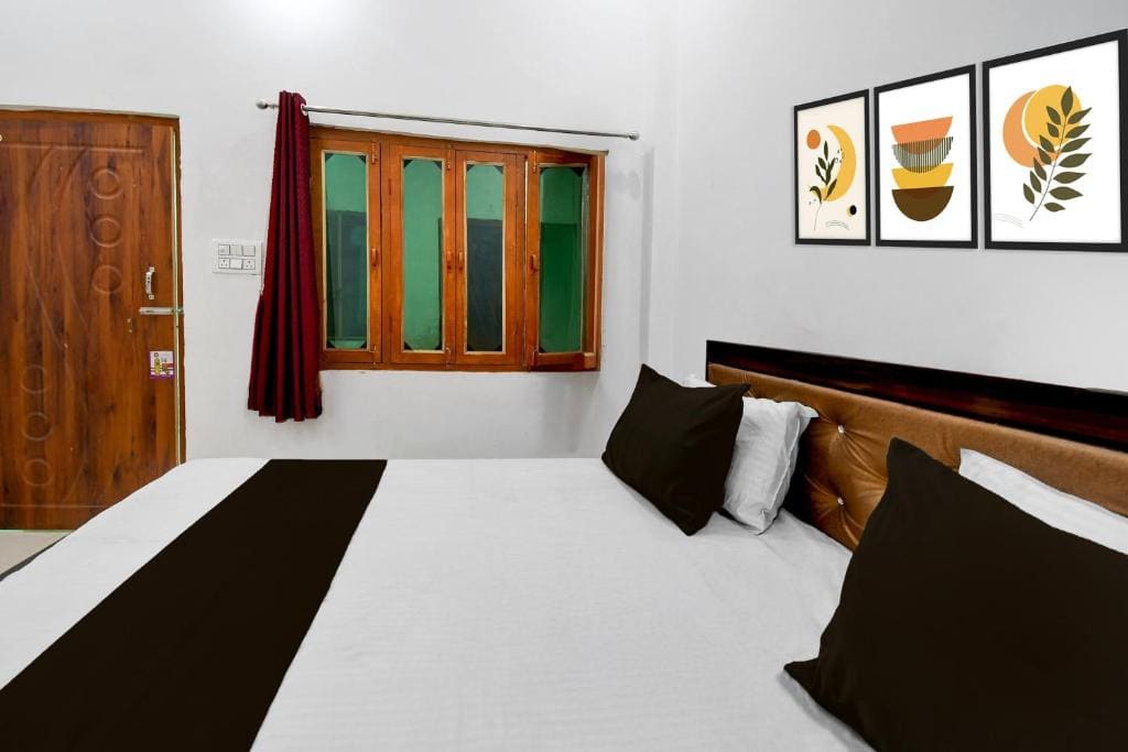 Classic Triple Room room - Image 2