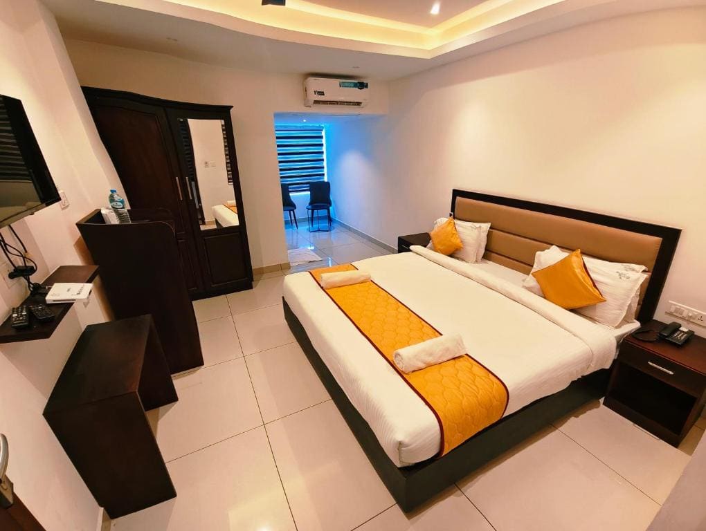 Deluxe Quadruple Room room - Image 2