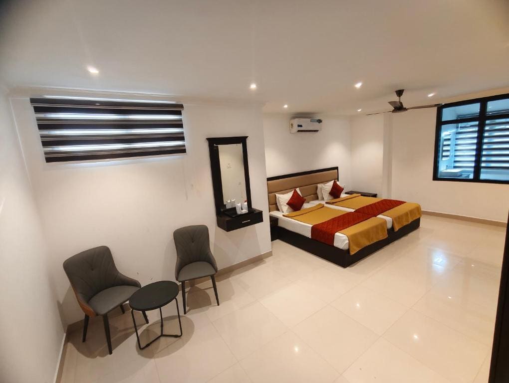 Deluxe Family Suite room - Image 2