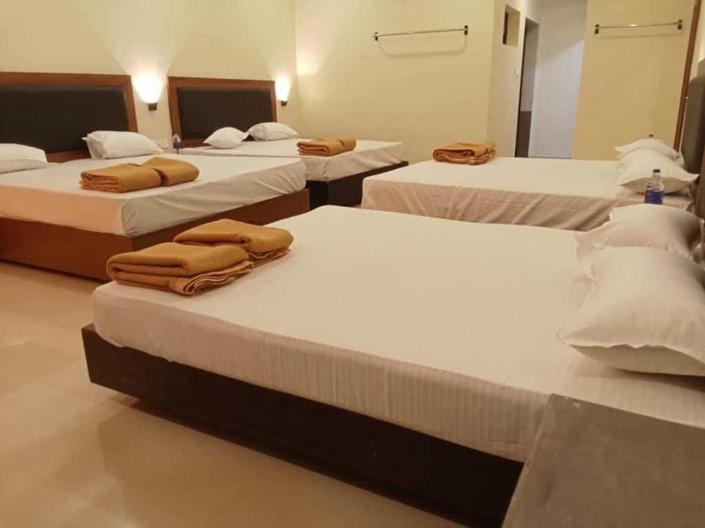 8-Bed AC room - Image 3