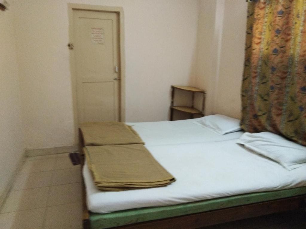 Standard Double Room with Fan room - Image 3