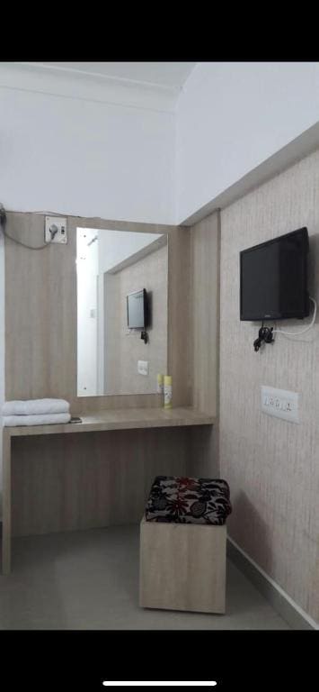 Family Room room - Image 1