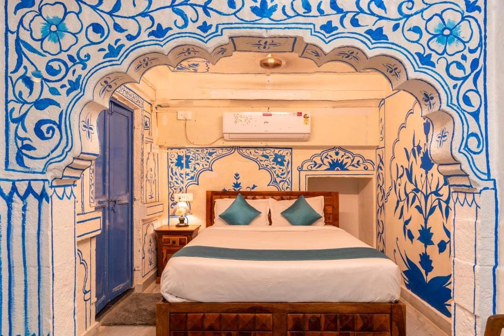 Superior Queen Room room - Image 2