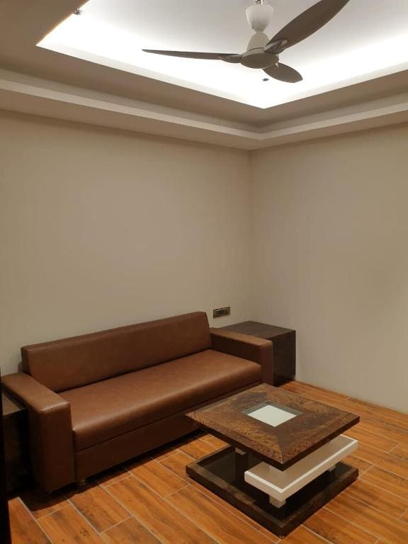 Standard Suite room - Image 3