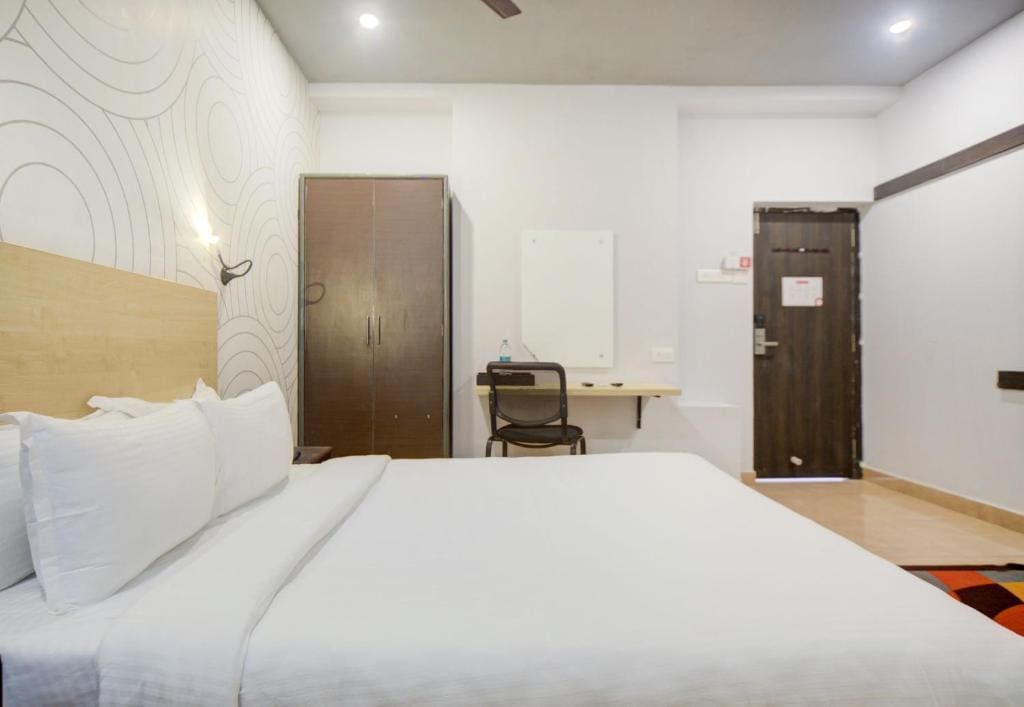 Standard Double Room room - Image 3