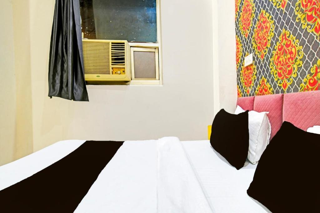 Classic Triple Room room - Image 3