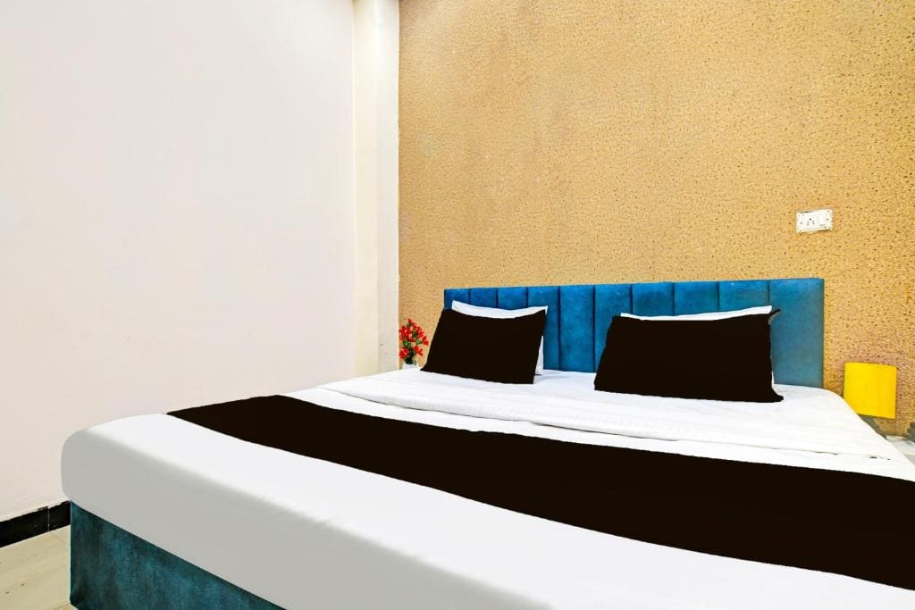 Deluxe Room room - Image 1