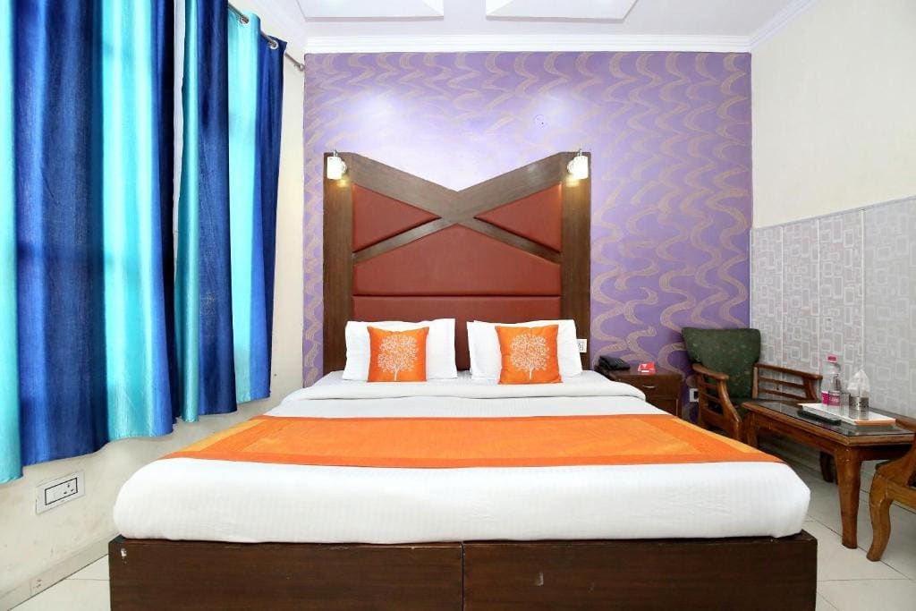 Classic Triple Room room - Image 2
