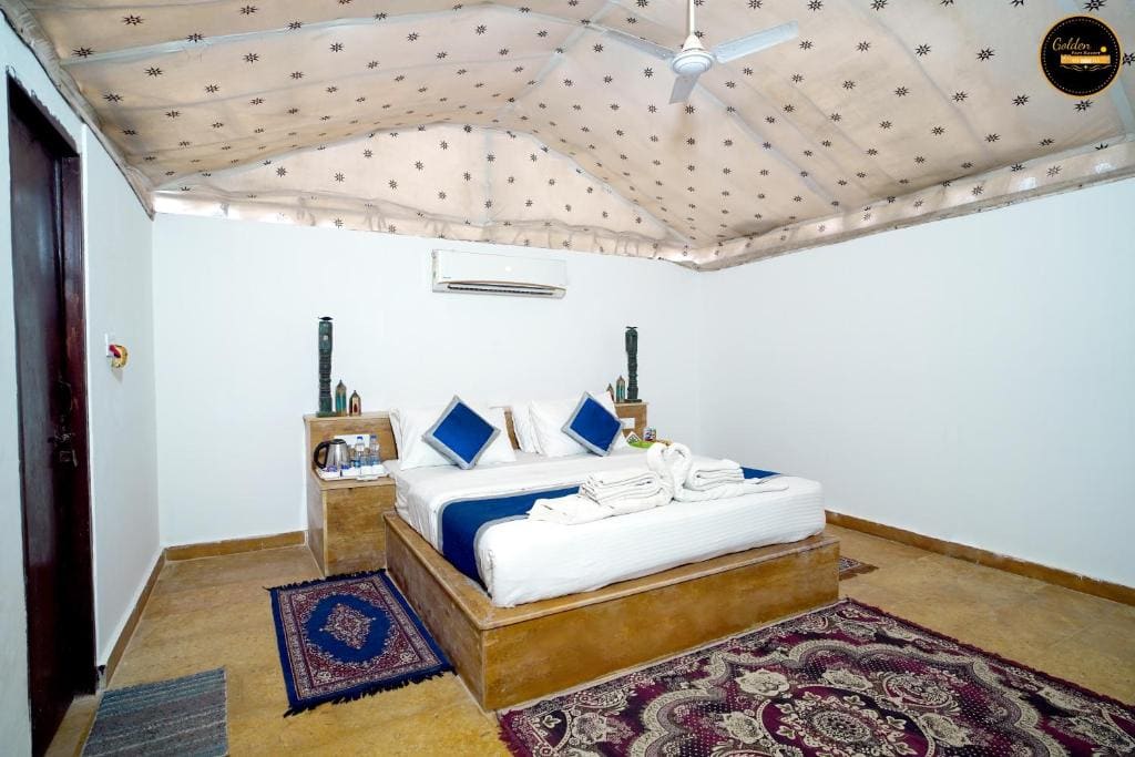 Superior King Room room - Image 2