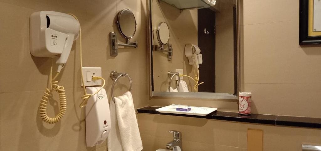 Deluxe Double Room room - Image 2
