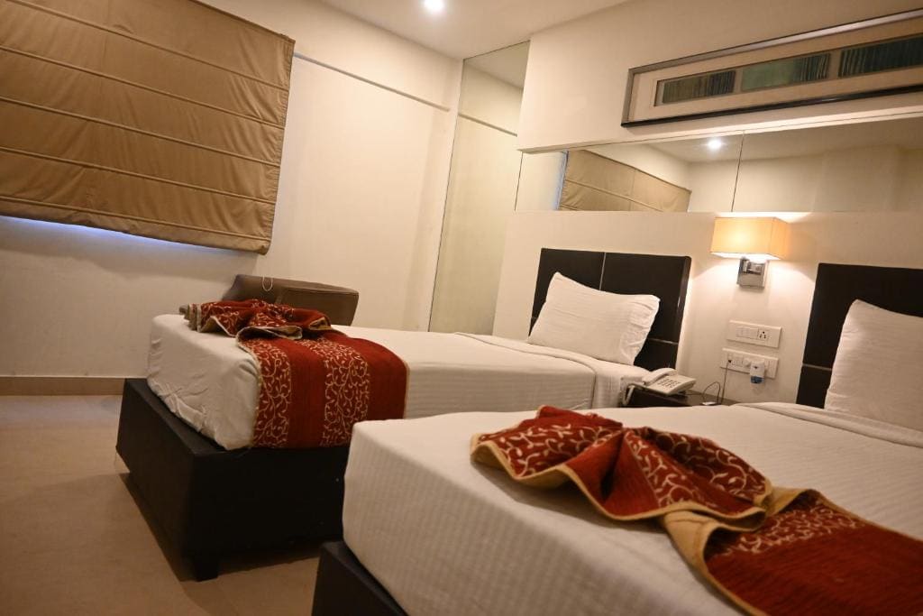 Standard Double or Twin Room room - Image 1